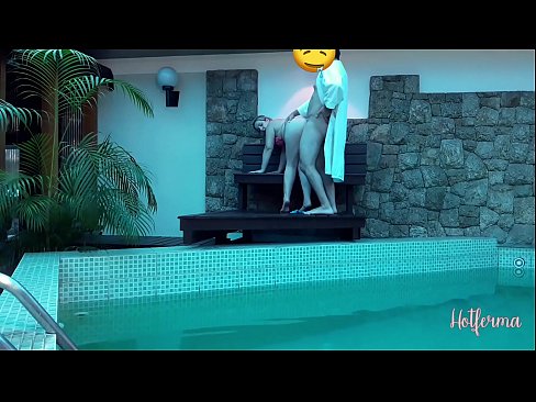 ❤️ A főnök meghívja a szobalányt a medencébe, de nem tud ellenállni egy forró ❌ Pornó videó at hu.28films.ru ❌️